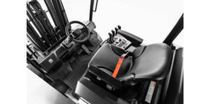 Дизелови мотокари от 4 до 5.5т, серия 9